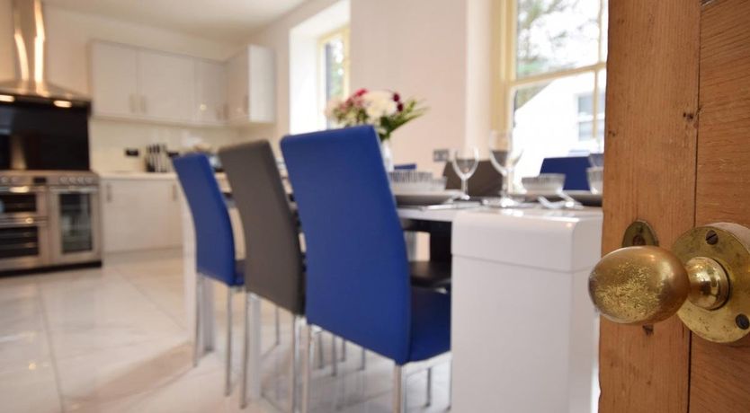 Photo of 4 Bed in Ilfracombe