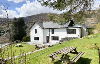 Stiniog Lodge Holiday Cottage