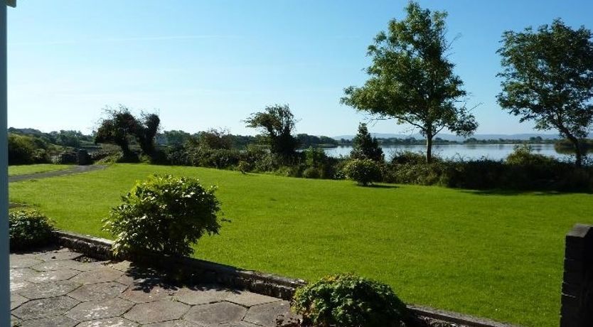 Photo of Lakeside house