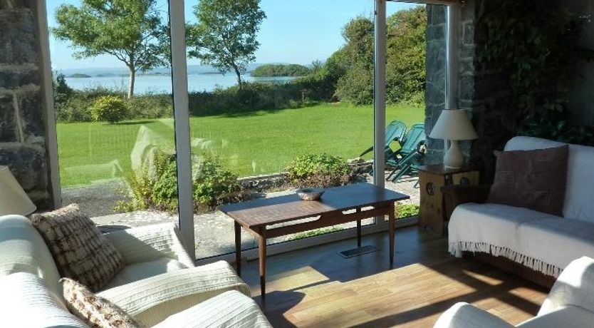 Photo of Lakeside house