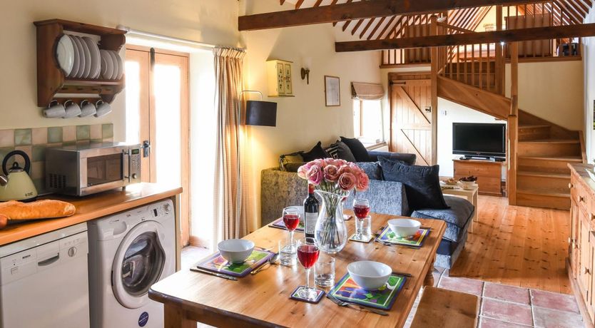 Photo of 2 Bed in Briston