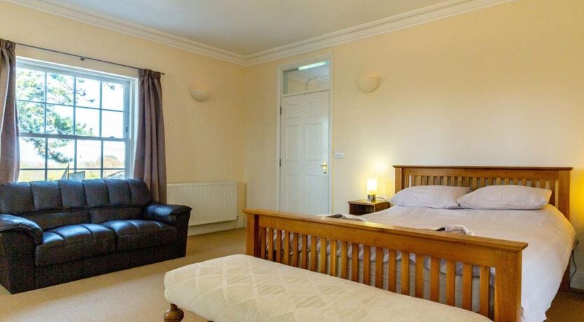 Photo of 5 Bed in Wells-next-the-Sea