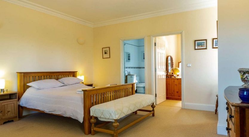 Photo of 5 Bed in Wells-next-the-Sea