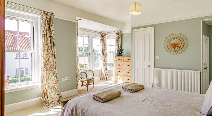 Photo of 3 Bed in Overstrand