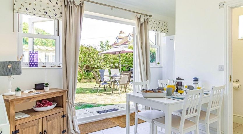 Photo of 3 Bed in Overstrand