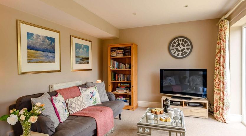 Photo of 5 Bed in Sedgeford