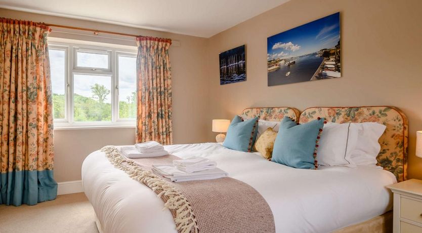 Photo of 5 Bed in Sedgeford