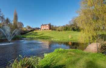 5 Bed in Newtown Holiday Cottage