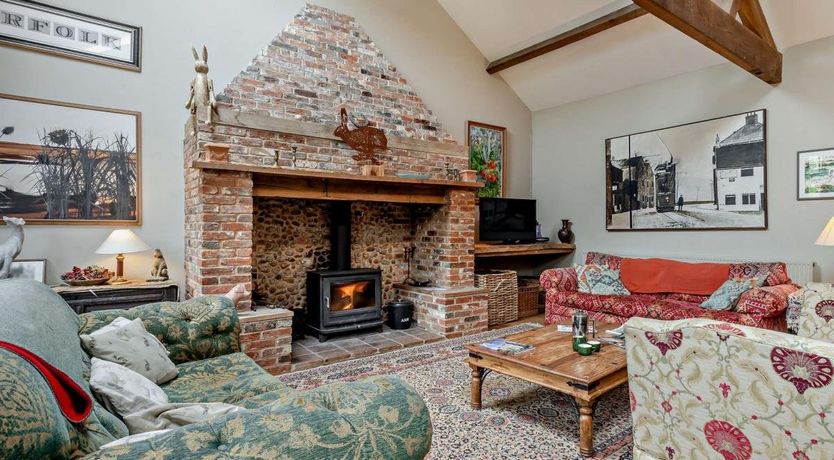 Photo of 5 Bed in Wiveton