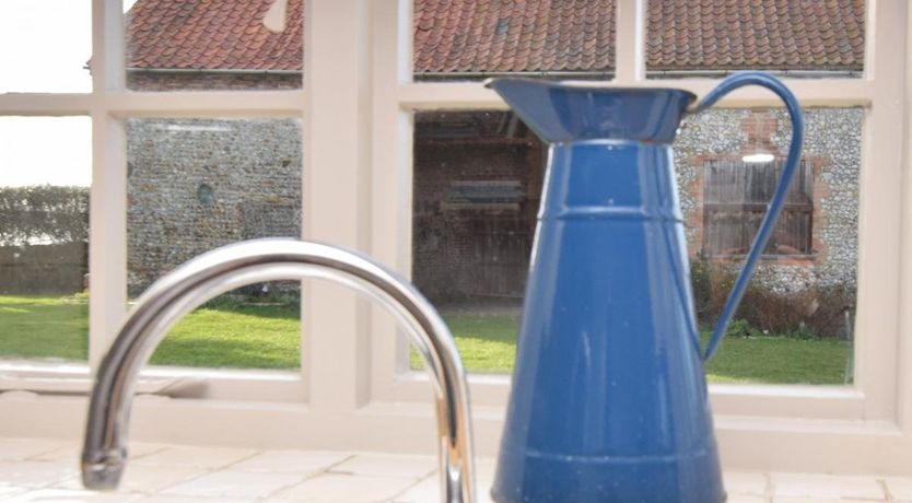 Photo of 3 Bed in Kettlestone