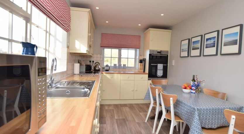 Photo of 3 Bed in Kettlestone