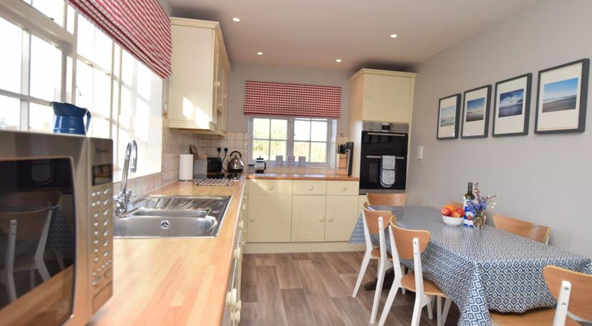 Photo of 3 Bed in Kettlestone