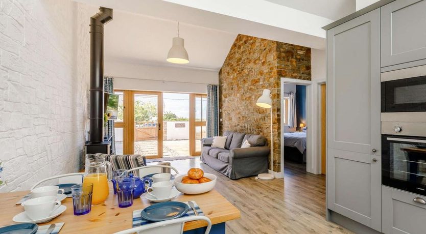 Photo of 2 Bed in Appledore