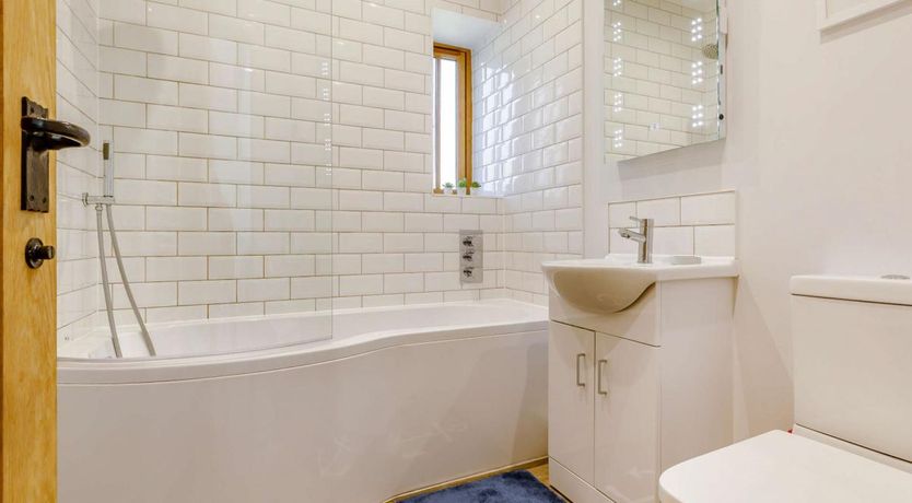 Photo of 2 Bed in Appledore