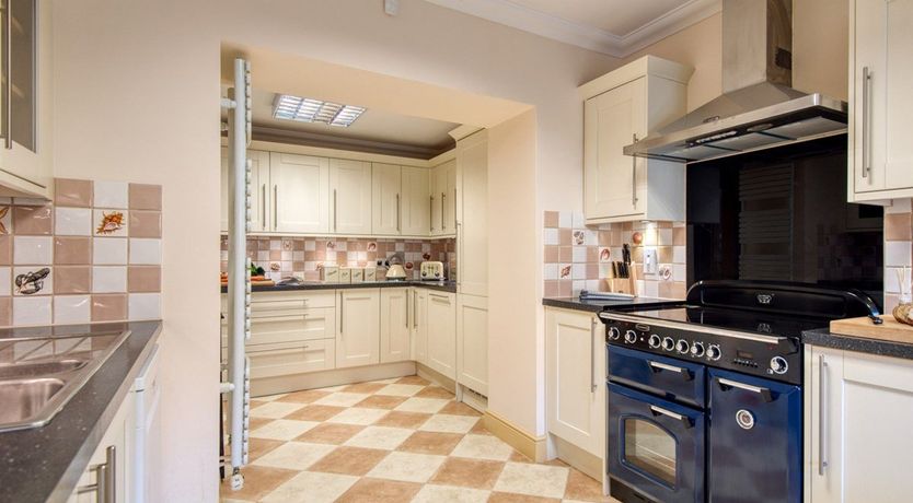 Photo of 5 Bed in Thornham