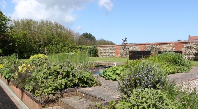 Photo of 1 Bed in Bacton