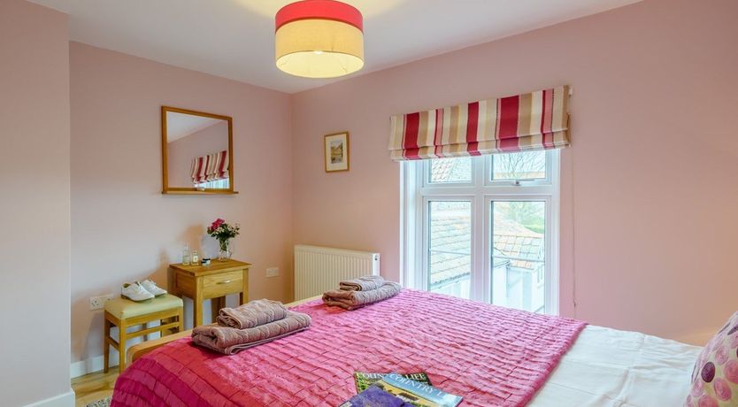 Photo of 3 Bed in Weybourne