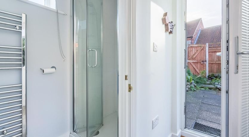 Photo of 3 Bed in Weybourne