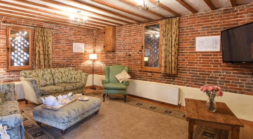 Photo of 3 Bed in Briston