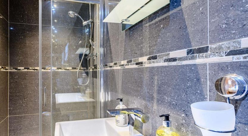 Photo of 3 Bed in Toftrees