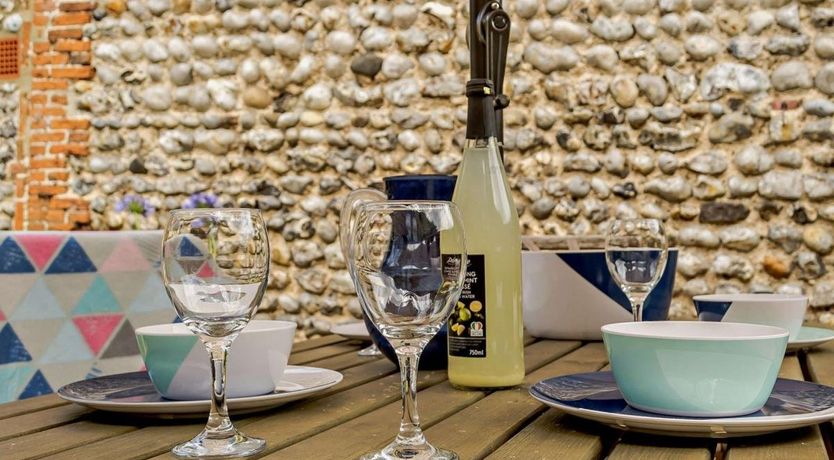 Photo of 2 Bed in Thorpe Market