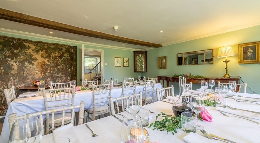 Photo of 9 Bed in Ingoldisthorpe