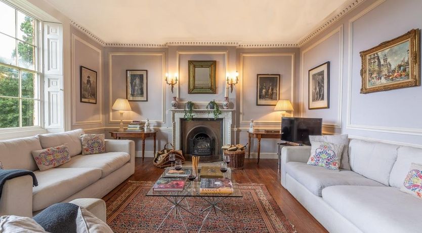 Photo of 9 Bed in Ingoldisthorpe