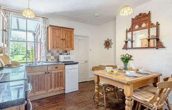 in Thornham (KT022) Holiday Cottage