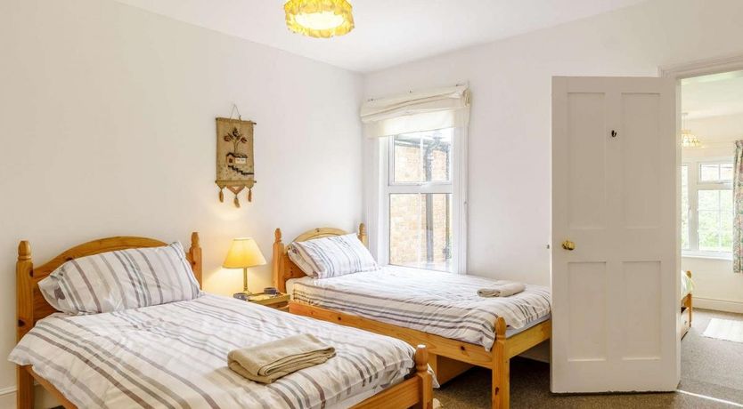 Photo of 3 Bed in Thornham