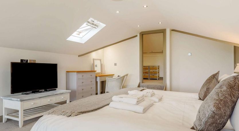 Photo of 3 Bed in Bovey Tracey