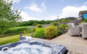 Photo of in Bovey Tracey (64380)