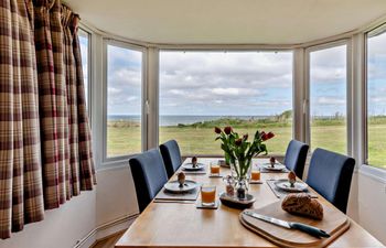 in Mundeseley (KT013) Holiday Cottage