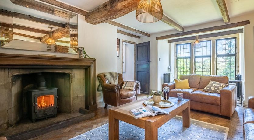 Photo of 4 Bed in Buxton