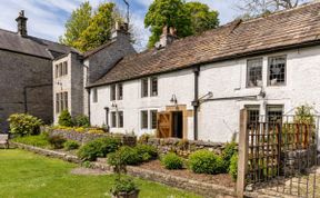 Photo of Cottage in Derbyshire