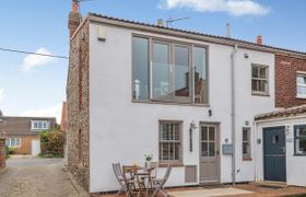 Photo of brancaster-staithe-house-1