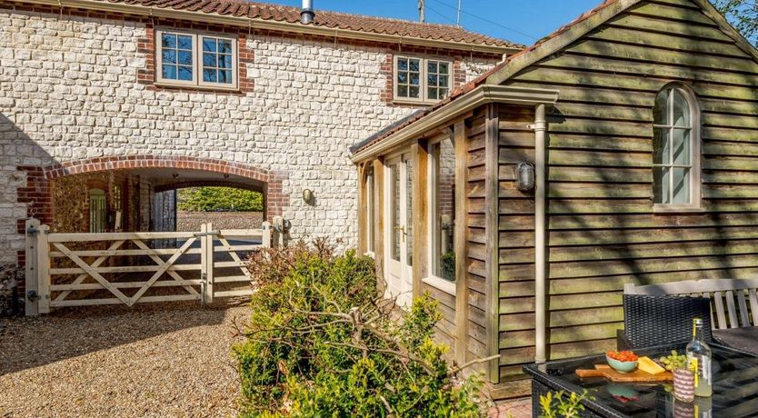 Photo of in Thornham (KT104)