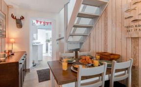 Photo of in Cromer (KT154)