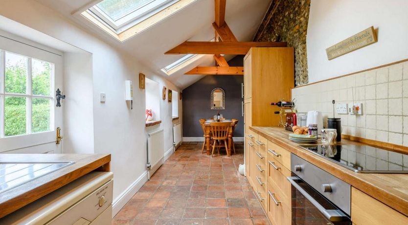 Photo of 2 Bed in Field Dalling