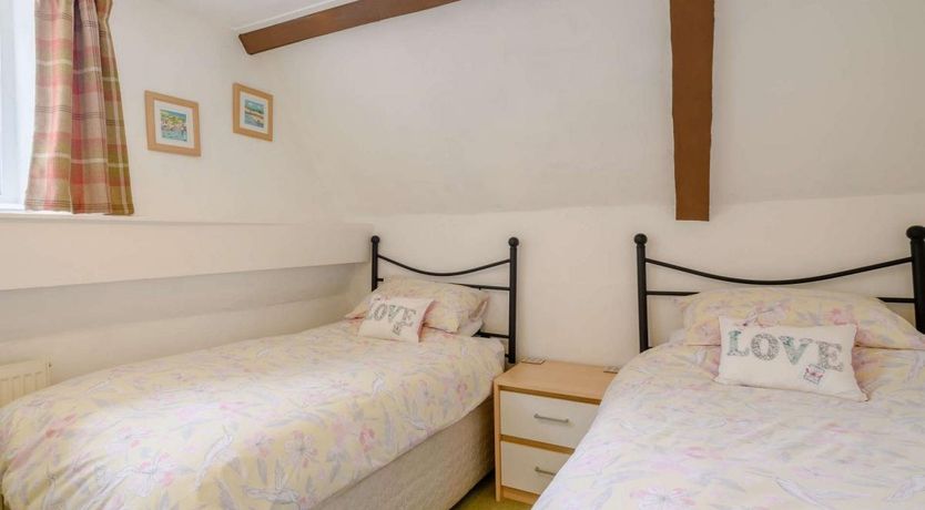 Photo of 2 Bed in Field Dalling