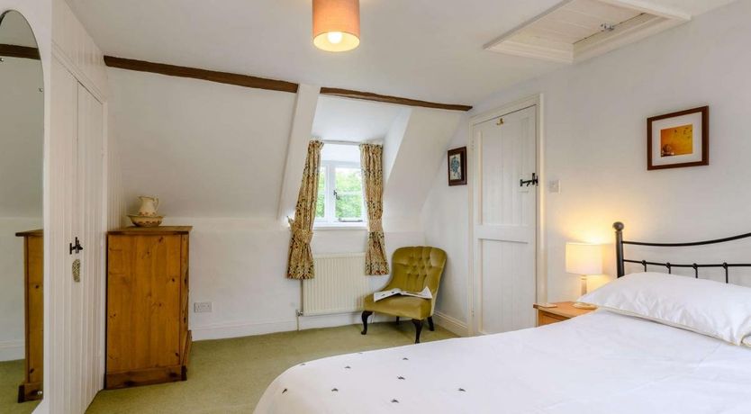 Photo of 2 Bed in Field Dalling