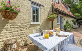 Photo of in Little Walsingham (KT160)