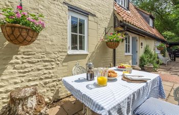 in Little Walsingham (KT160) Holiday Cottage