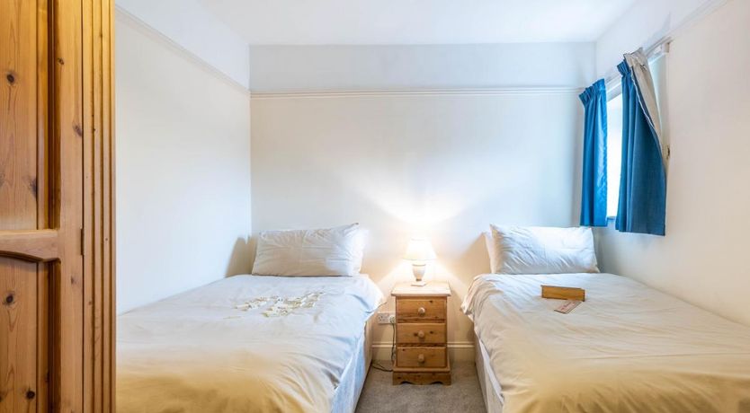 Photo of 5 Bed in Thornham