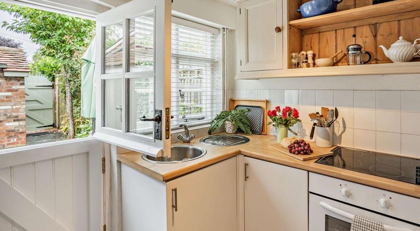 Photo of 1 Bed in Tenterden