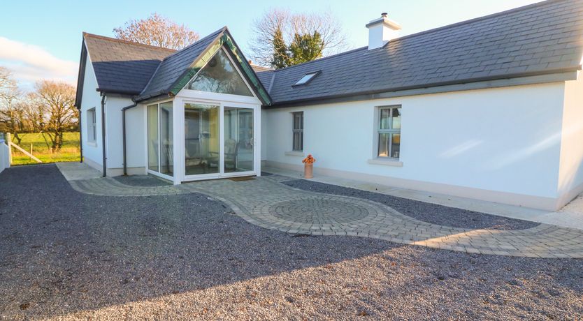 Photo of Longfield Lodge