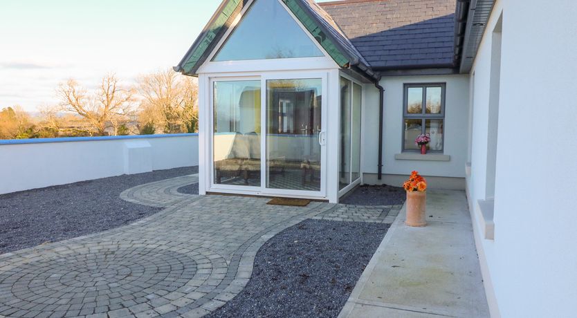 Photo of Longfield Lodge