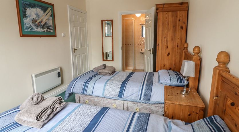 Photo of Apartment 42