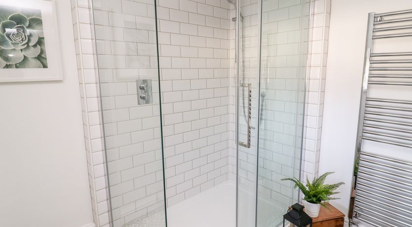 Photo of 3 Poole End