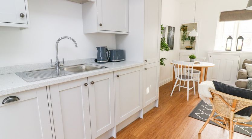 Photo of 3 Poole End