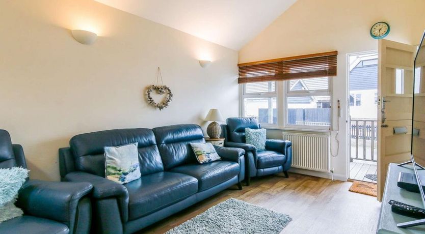 Photo of 2 Bed in Gurnard